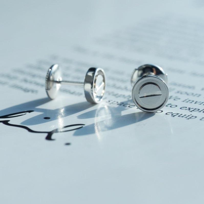 [AuraEcho]LOVE EARRINGS SILVER 10MM