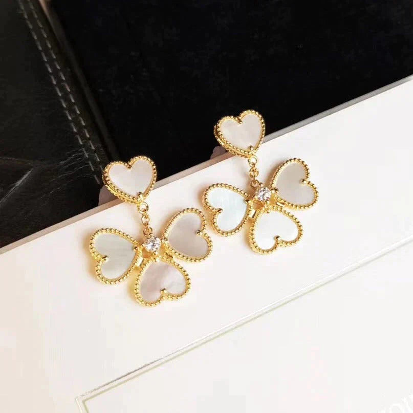 [AuraEcho]CLOVER SWEET WHITE MOP EARRINGS