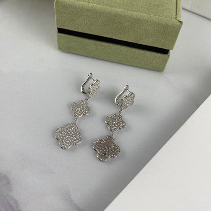[AuraEcho]CLOVER 3 MOTIF DIAMOND SILVER DROP EARRINGS