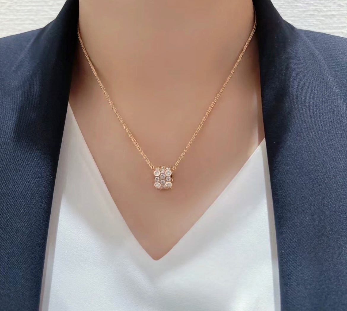 [AuraEcho]BEE LOVE DIAMOND PAVED 3 ROW NECKLACE