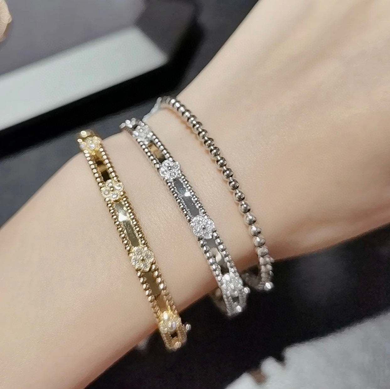 [AuraEcho]CLOVER BRACELET 4MM DIAMONDS
