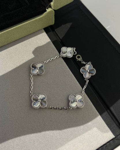 [Auraecho] CLOVER 5 MOTIF LASER BRACELET COLLECTION